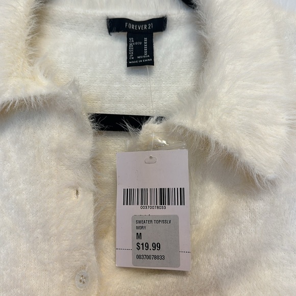 Forever 21 crop fuzzy sweater - Picture 3 of 8